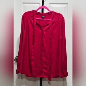 Torrid Red Jacquard Animal Leopard Print Red Tie Neck Blouse